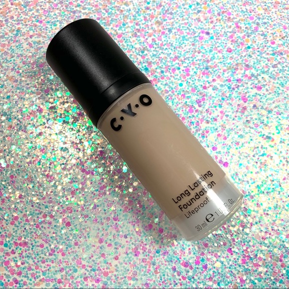 CYO Lifeproof Foundation Shade 101 - Picture 1 of 3